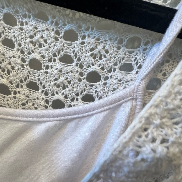 Lilly Pulitzer White Sheath Dress with Bell Sleeves - Picture 3 of 8